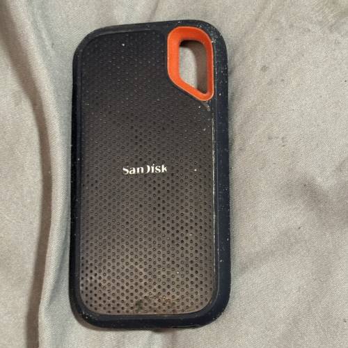 sandisk extreme 2TB SSD