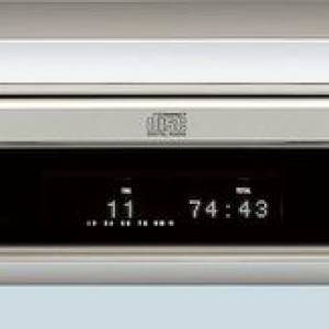 Denon DCD 500AE 香檳金色天龍CD機連原廠搖控 not Accuphase Luxman Marantz Onkyo...
