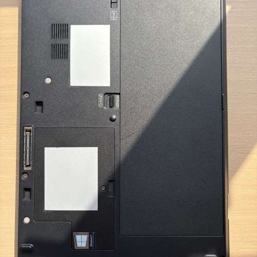 Fujitsu U7311 13.3 inch FHD laptop pc 11th gen LTE