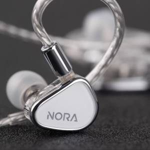 天使吉米Nora  90%新