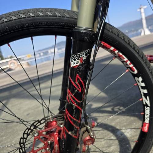 Lynskey 鈦金屬落山車(細碼)