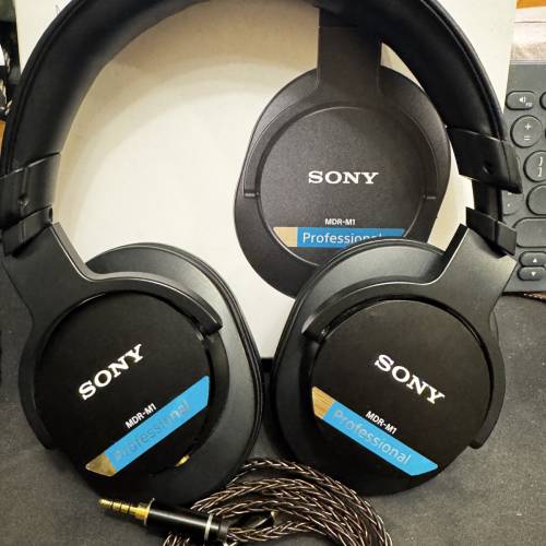 Sony MDR M1