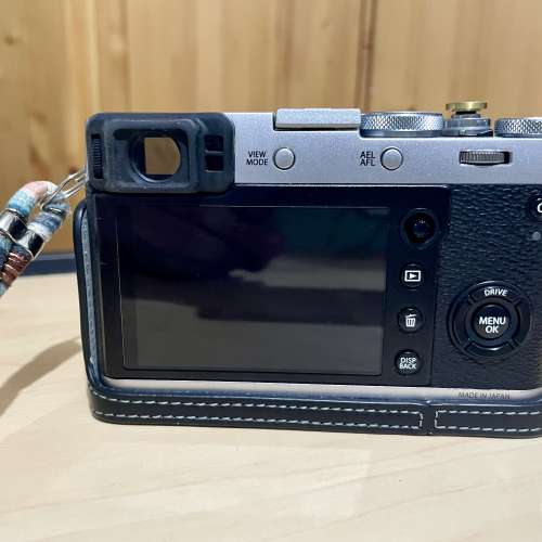 富士Fujifilm x100f 附送美觀方型遮光罩及皮套