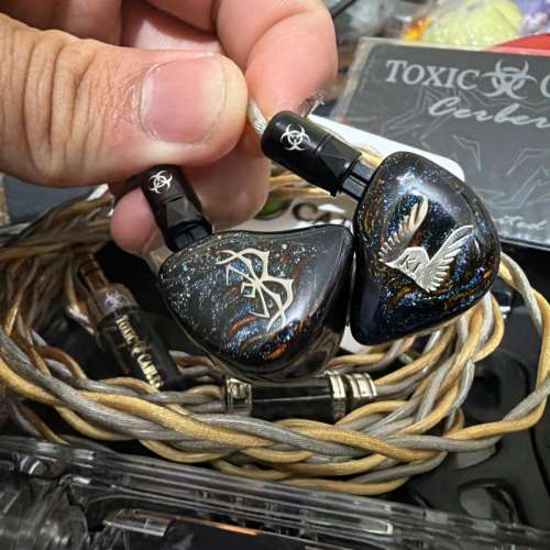 Kinera 海拉 混合單元耳機 + Toxic Cables Cerberus 限量耳機升級線 + Shanling M8T...