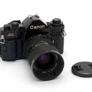 Canon A-1 連原裝把手， 35-70mm f4. 零件機，現狀品