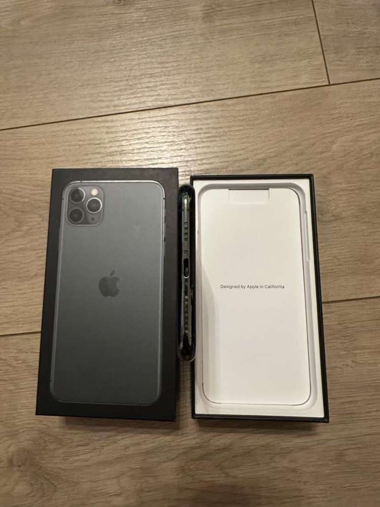 自用iphone 11 Pro Max 256gb Midnight Green 香港行貨95%新有盒出讓