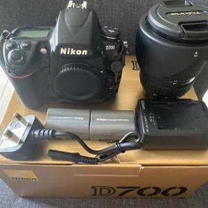 Nikon D700 body battery 2 pack with Tokina 16-50mm F2.8