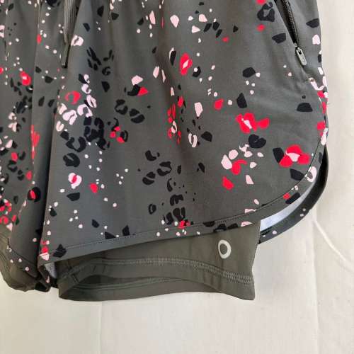 99% NEW - M&S Good Move 運動短褲，橡筋腰有內膽，EUR 38/UK10