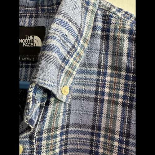 新淨：THE North Face MEN&rsquo;S Blue Shirt 藍格仔恤衫 Size L