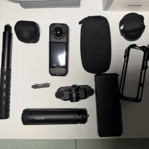 Insta360 X5 萬能套裝/原廠配件/仼check/全新一樣