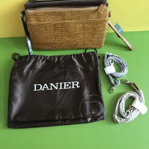 加拿大品牌手提袋斜孭袋手機袋卡包