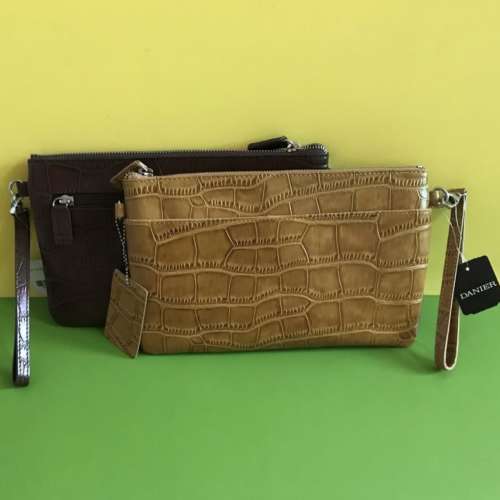 加拿大品牌手提袋斜孭袋手機袋卡包