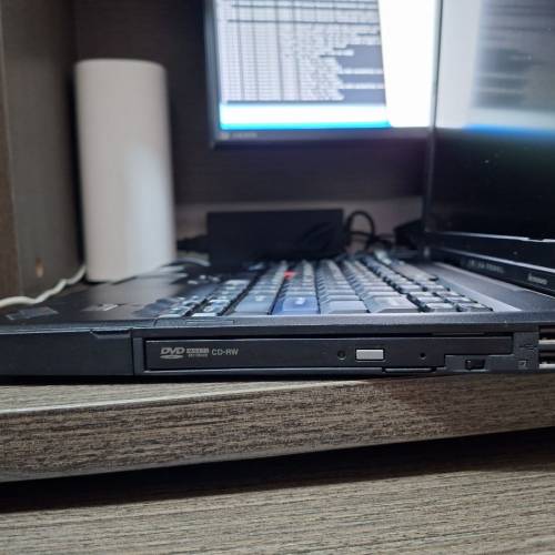 (睇內文) Lenovo ThinkPad T61手提電腦