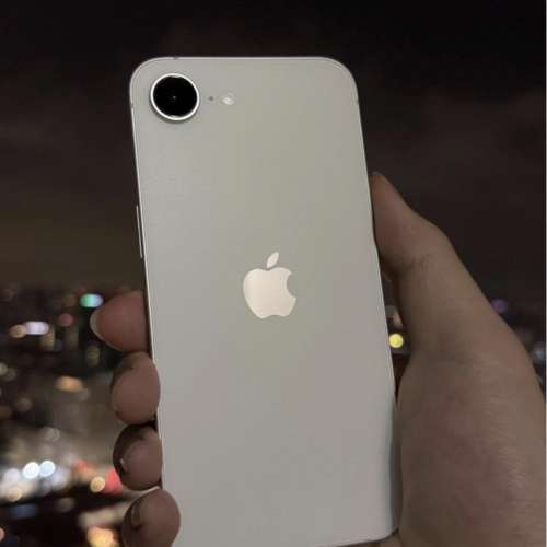iPhone 16E 有sim鎖有卡糟