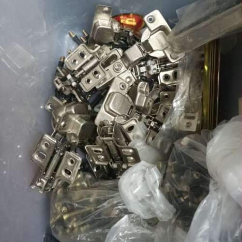 抽屜滑軌及鉸鏈