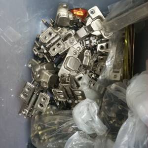 抽屜滑軌及鉸鏈