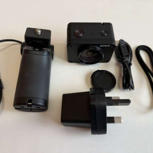 USED 98成新SONY DSC-RX0M2相機 (180度反轉屏幕, 1 inch sensor)