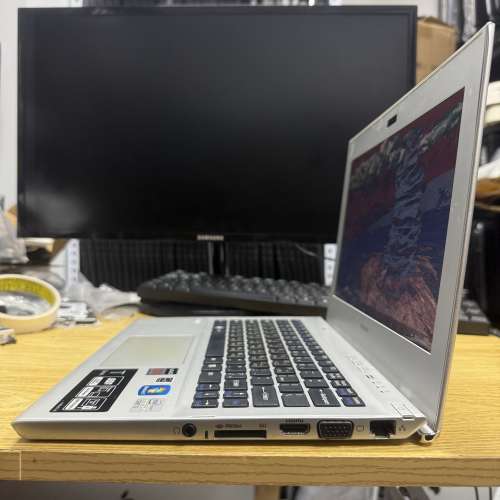 Sony VAIO T11 (Core i5 / 11.6" 高清 / Win 11 / 永久Office / SSD) SVT11115FGS