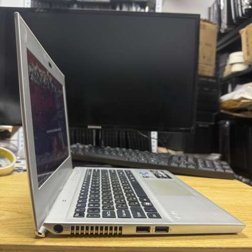 Sony VAIO T11 (Core i5 / 11.6" 高清 / Win 11 / 永久Office / SSD) SVT11115FGS