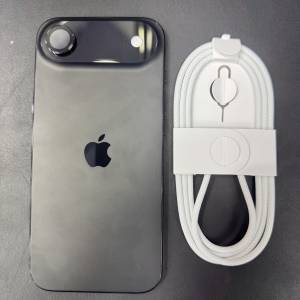 99%New iPhone 17 Air 黑色 Apple保養到2027年2月4日 電池100% 有配件 自用首選超值