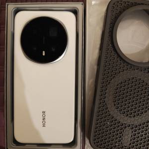99%新國行榮耀Honor Magic 8 Pro，白色，16+512，2月中買