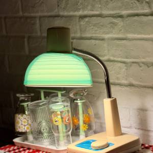 出售 昭和時期 聲寶 SHARP座枱燈，使用E27燈泡,100%正常，只是燈殼後方有啲位曲左（...