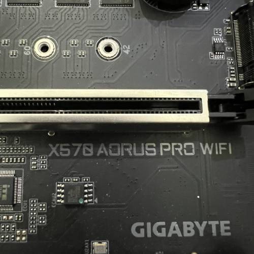 單主板一塊X570 AORUS PRO WIFI