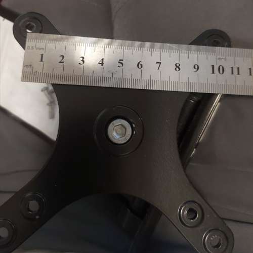 屯門良景輕鐵站交收 黑色可調節螢幕支架