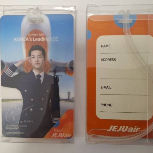 韓星~宋仲基Song Joong Ki  
行李牌+㩒章Pin button set (一套)