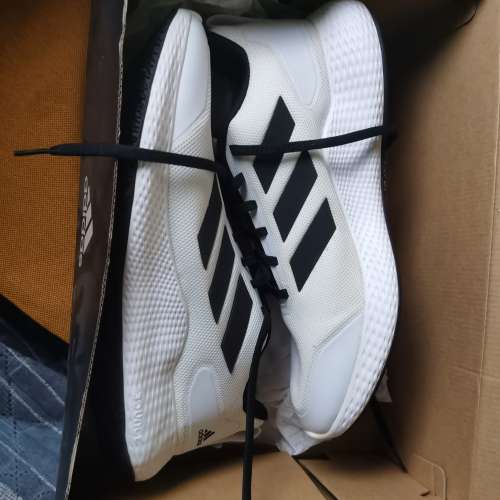 全新 Adidas 波鞋 size 46.5+女裝 Nike size 35