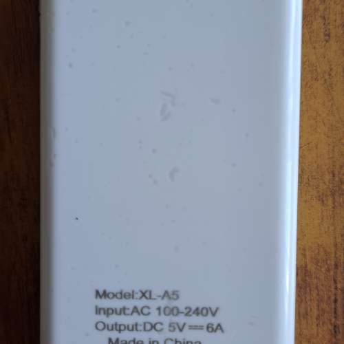 全新6位USB充電器