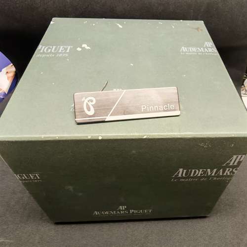 正品 Audemars Piguet (AP) 原廠木製錶盒 (YBX0033)