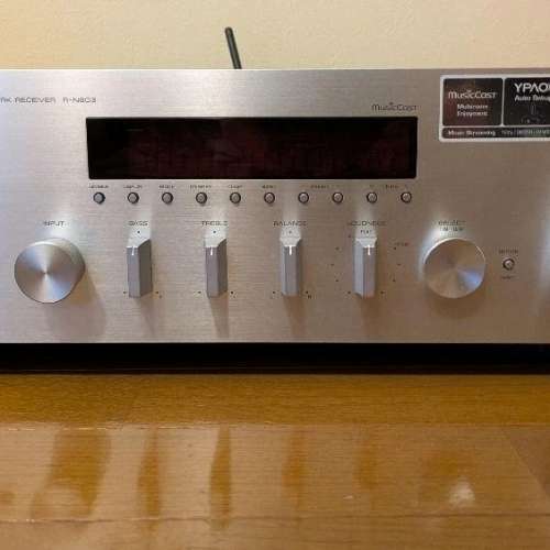 YAMAHA R-N803 擴音機