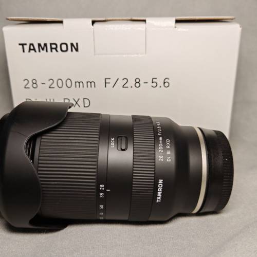 Tamron
Tamron 28-200mm F2.8-5.6 Di III RXD