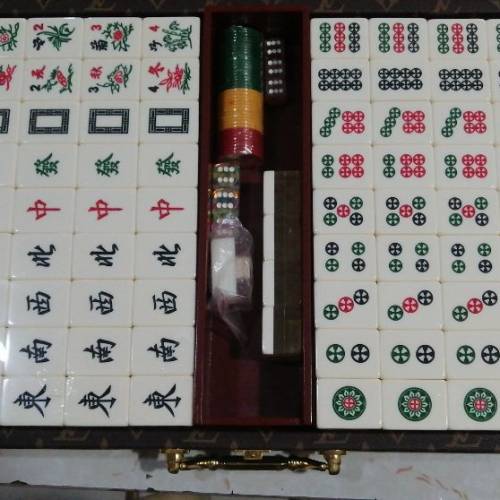 高質老花麻將套裝 全新未用 金色閃石麻將 全套齊 送禮自用兩相宜