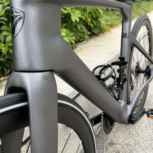 特價款式 2025 TWITTER R5 PRO 二代 24速碟剎桶軸碳纖維公路車 送水架前後蛙燈