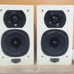 Quad L-satelite bookshelf