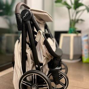BMW聯名款。