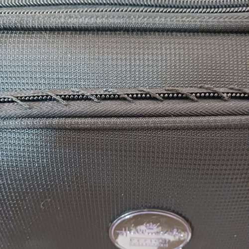 Hallmark Design Collection 24 吋旅行喼/ 行李箱 24 inch suitcase / baggage / l...