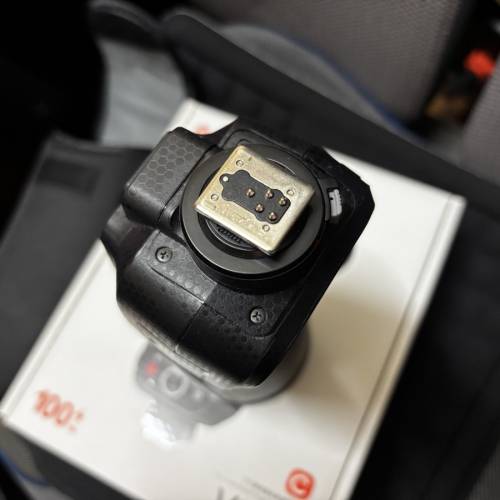 神牛 Godox V100c 閃光燈canon Mount  （適合R5 II, R6 III, R6, R7, R3, R1&hellip;)