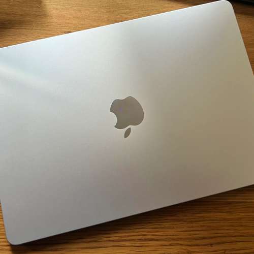 95成新 2022版 Macbook Air M2 8g 256SSD