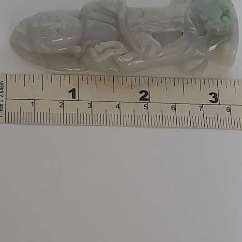 翡翠A玉三寸觀音擺件，配上黃晶底座，亦可以作吊件，手把件用，圓滑好水頭。原價680...