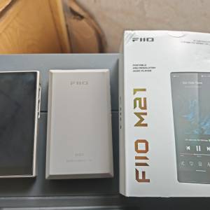 Fiio M21 非常新淨，只在家間中用，鈦金色，無單有盒 （有d巢如圖）