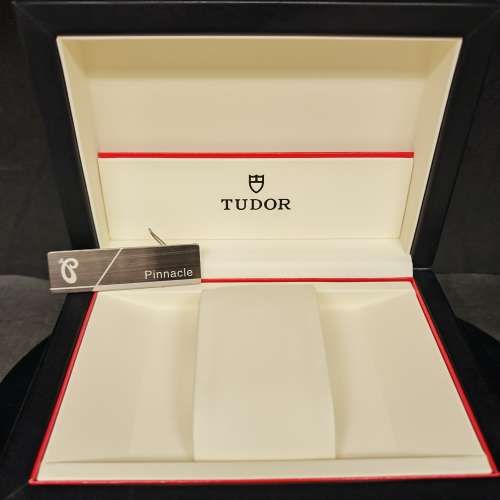 原裝】Tudor 帝舵 現代款黑色手錶盒 連原裝紅色外紙盒 (有瑕疵)