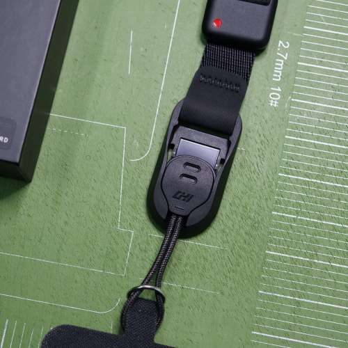 98%new CHI 特別版 相機 手機帶