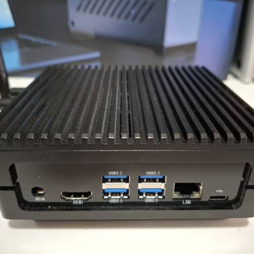 Nvidia seeed studio Jetson Orin NX 16GB  連 1tb Samsung SSD 無線藍芽WI-FI天線