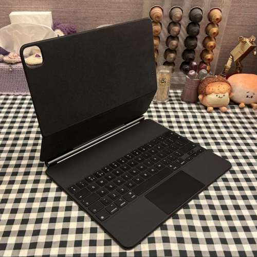 Apple Magic Keyboard 12.9 黑色 行貨 95%新 只係皮面有輕微使用痕跡 當時蘋果專門...