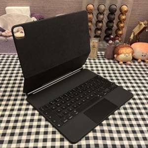 Apple Magic Keyboard 12.9 黑色 行貨 95%新 只係皮面有輕微使用痕跡 當時蘋果專門...
