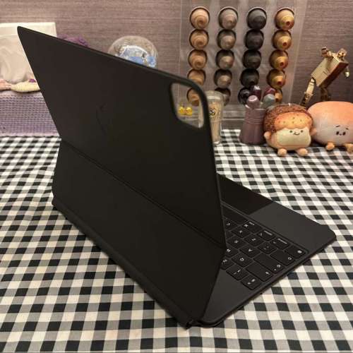 Apple Magic Keyboard 12.9 黑色 行貨 95%新 只係皮面有輕微使用痕跡 當時蘋果專門...