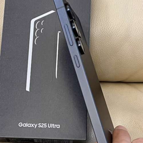 Brand New Samsung S25 ultra 12 + 512G